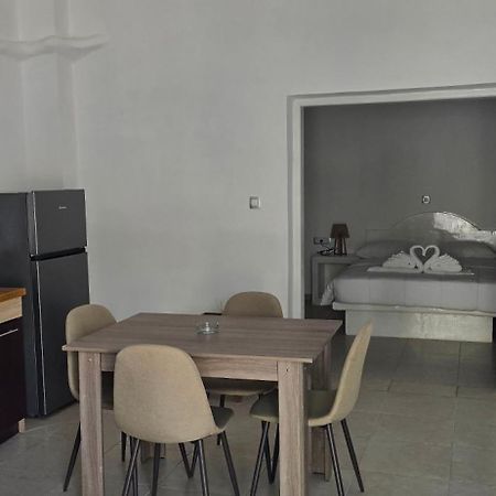 Hotel Thirasia Фіра Екстер'єр фото